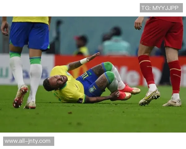 内马尔因担忧受伤缺席客战帕尔梅拉斯选择不踢人造草皮