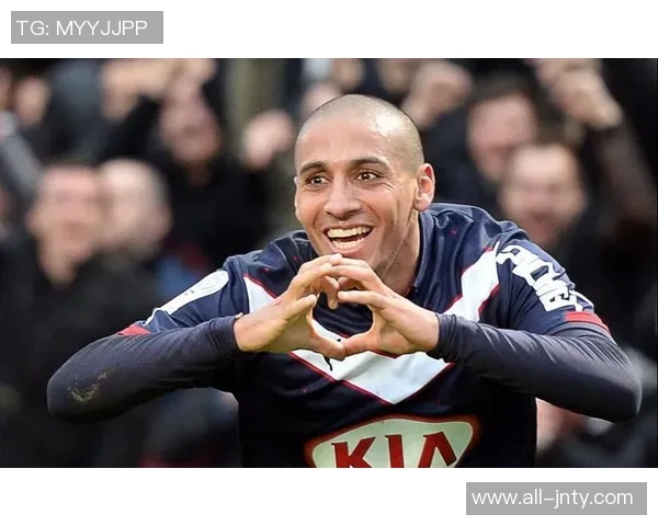 夏季训练成果显著爱德华兹高难度撤步跳投精彩首秀