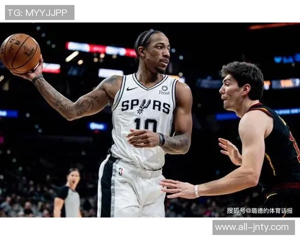 马刺防守显著提升快攻依赖本能缺乏有效战术体系 马刺防守显著提升快攻依赖本能缺乏有效战术体系