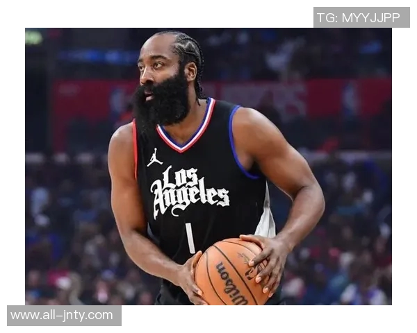 哈登加盟快船后表现惊艳第四节独揽23分助球队逆转取胜